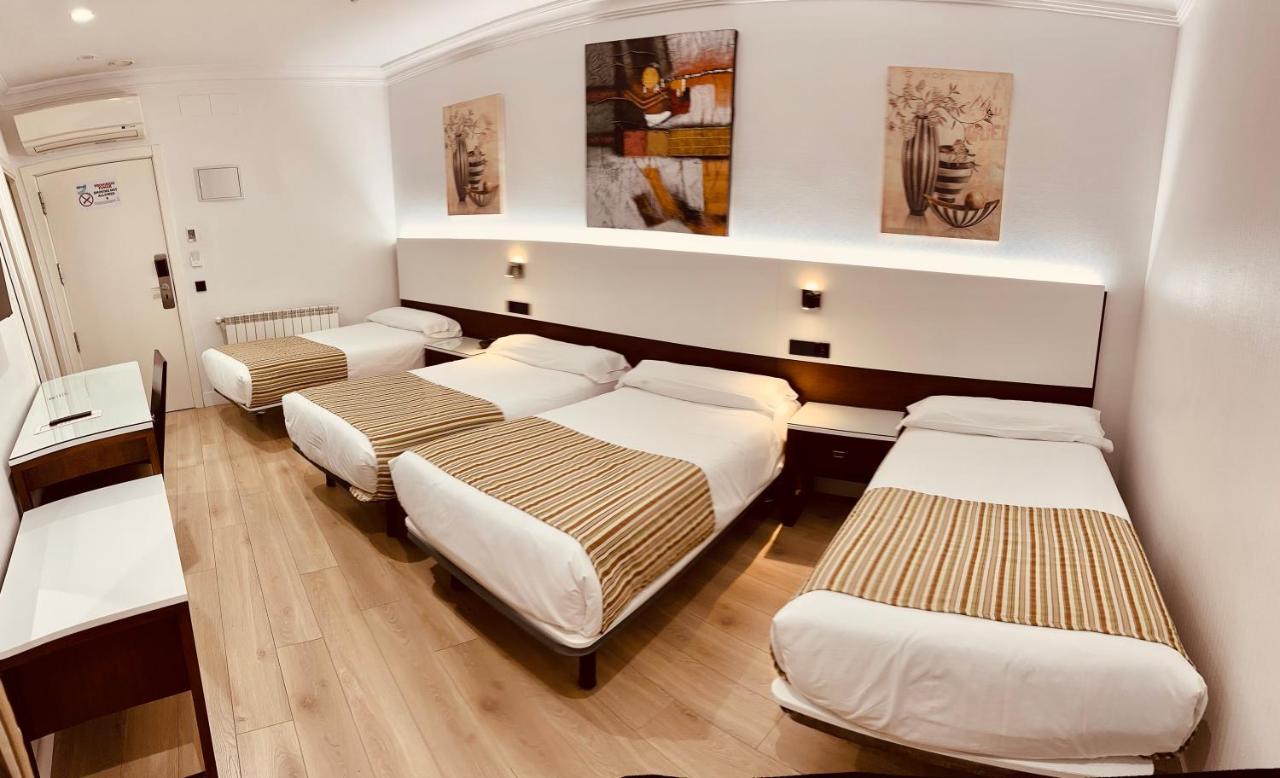 Quadruple Room,724184473:JPEG